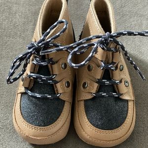 Never worn. Baby gap soft shoes 6-12 months